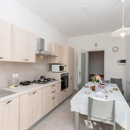 Casa Di Luce - Happy Apartment